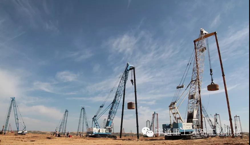 強(qiáng)強(qiáng)聯(lián)手·夯定未來(lái)！鄭宇強(qiáng)夯配合寧夏天斧138噸大錘震撼開(kāi)錘