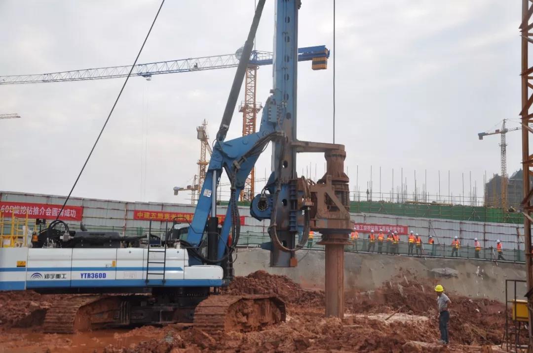 宇通重裝五項(xiàng)全能YTR360D旋挖鉆機(jī)引爆南寧！